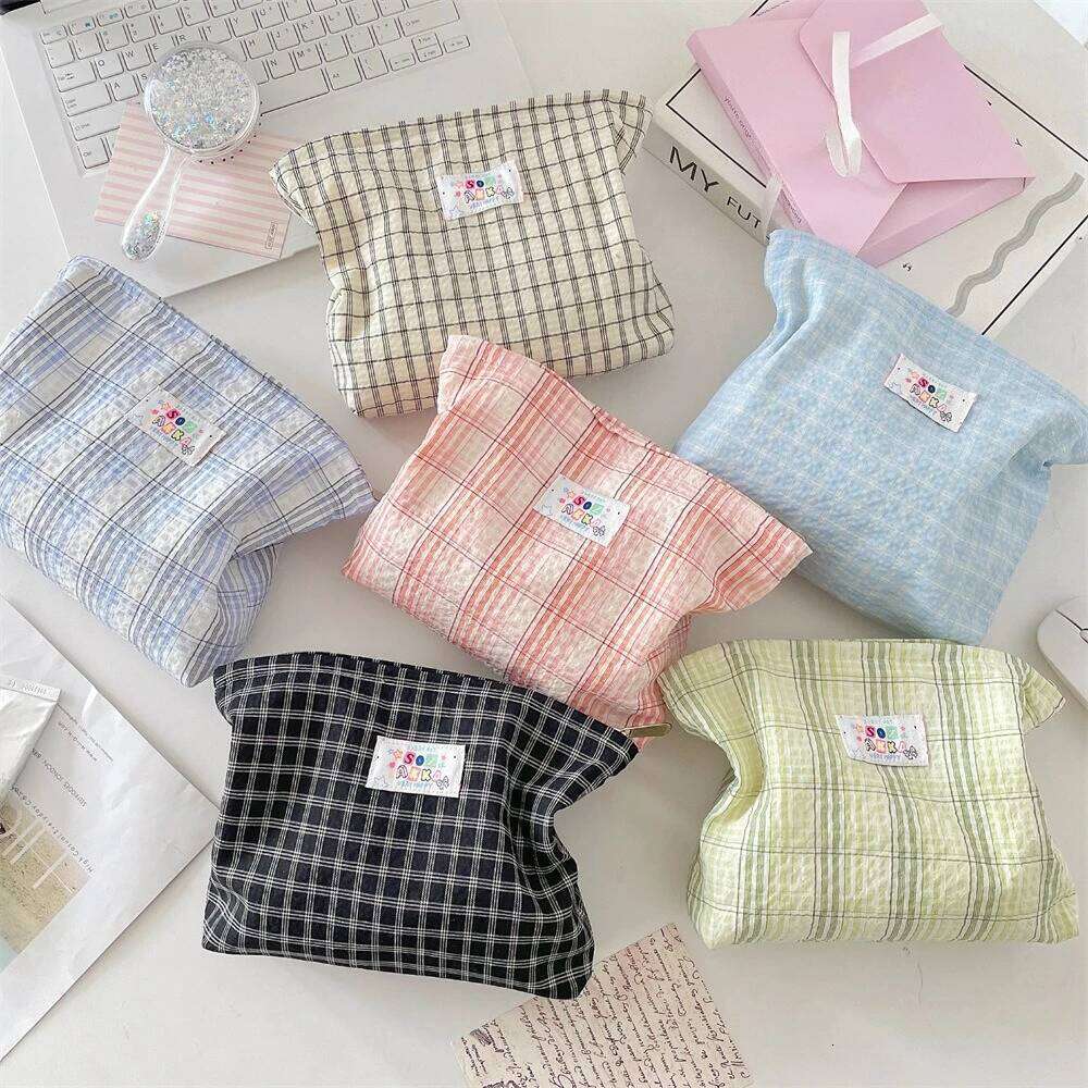 Fashion Plaid Cosmetic Portable Travel Toiletry Women Large Capacity Zipper Make Up Organizer Makeup Storage Bag Y260206