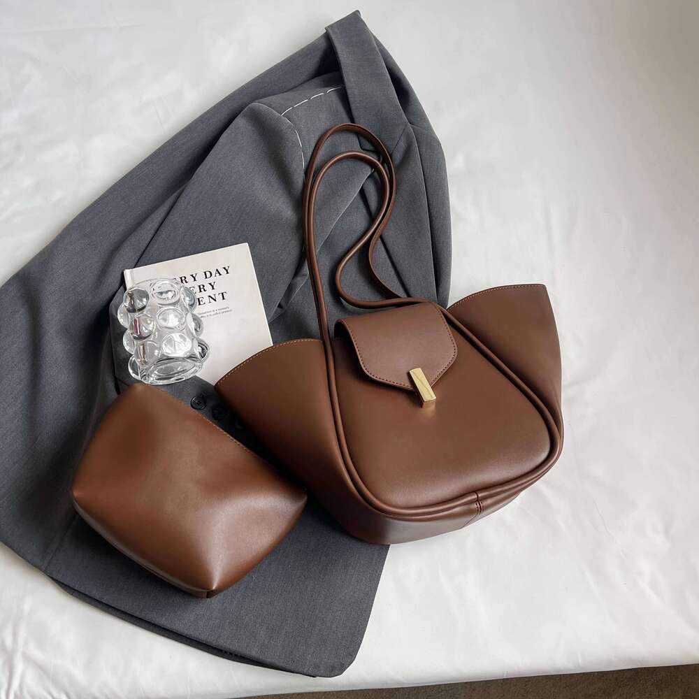 Women's Large Capacity Tote Professional Work Handbag Shoulder Bag with Spacious Interior, Synthetic Purse for Office Travel Y260205