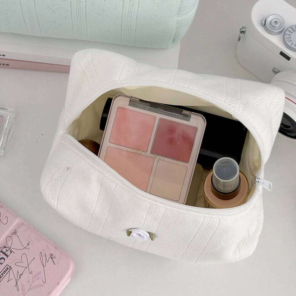 Fashion Flower Women Small Makeup Bag Travel Organizer Pillow Cosmetic Handbag Pouch Gilrs Simple Square Zipper Clutch Bags Y260206