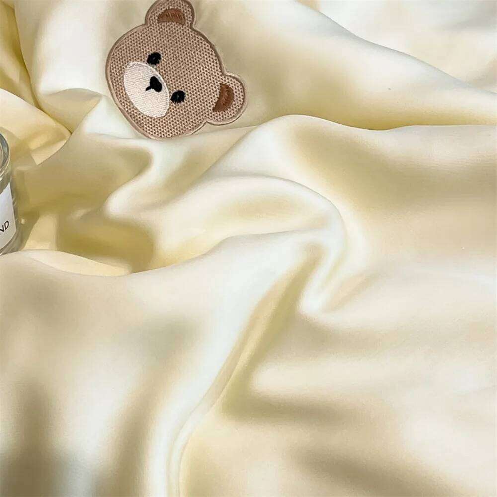 Cool Ice Silk Summer Four-Piece Sets Embroidery Thin Quilt Bed Sheet With Pillowcases Air Conditioning Bedding Set XJ260206