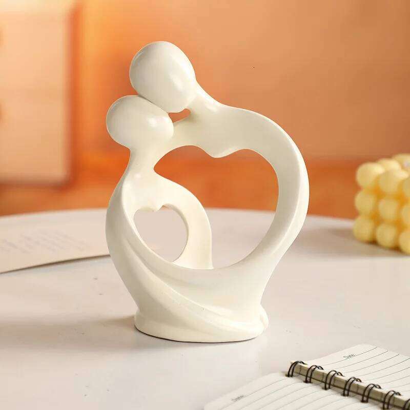 Romantic Love Embrace Figurine Statue For Home Decor Ornament Couple Sculpture Bedroom Interior Decoration Valentine's Day Gift S260204