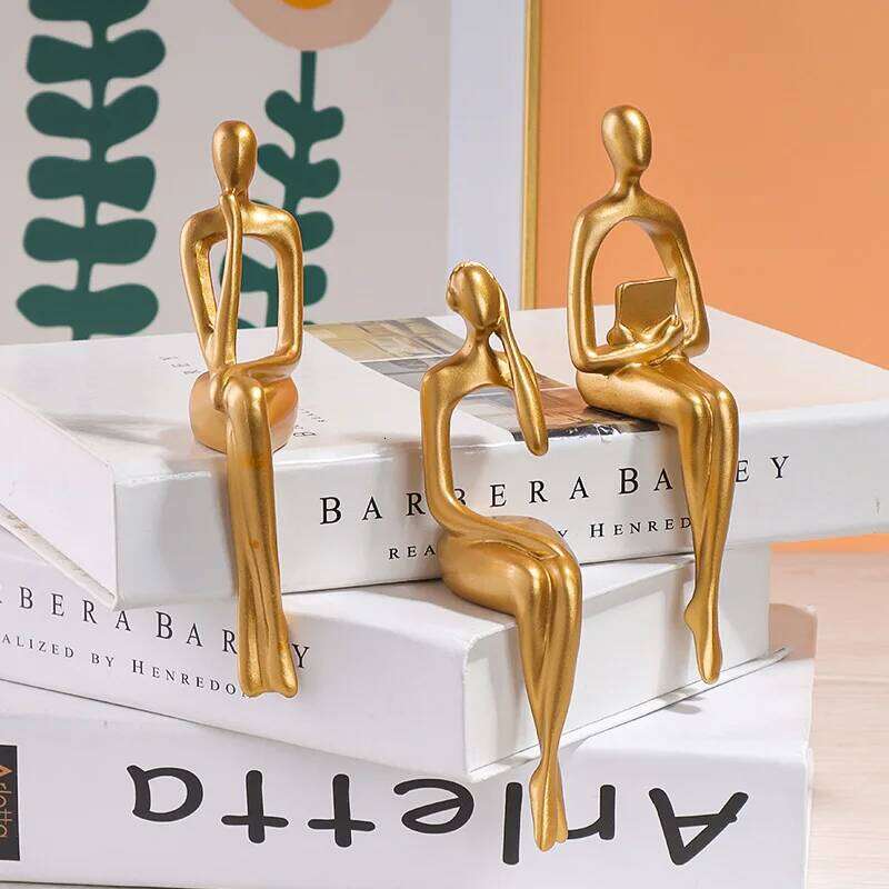 Three-piece Set of Art Figurines Desktop Decoration, Suitable for Study Desk or Bookshelf Decoration S260204