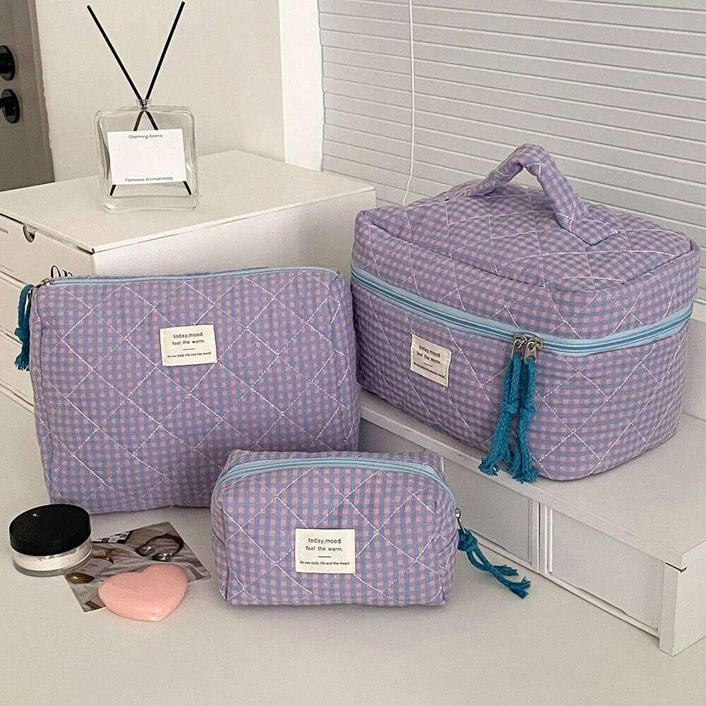 2025 New 3 Bags Set Women Makeup Large Capacity Cosmetic Toiletry Storage Pouch Handbag Make Up Square Zipper Quilting Bag Y260206