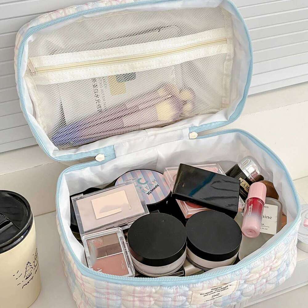 Cute Heart Women Quilting Makeup Large Capacity Travel Toiletry Cosmetic Storage Pouch Handbag Ladies Lipsticks Small Bag Y260206
