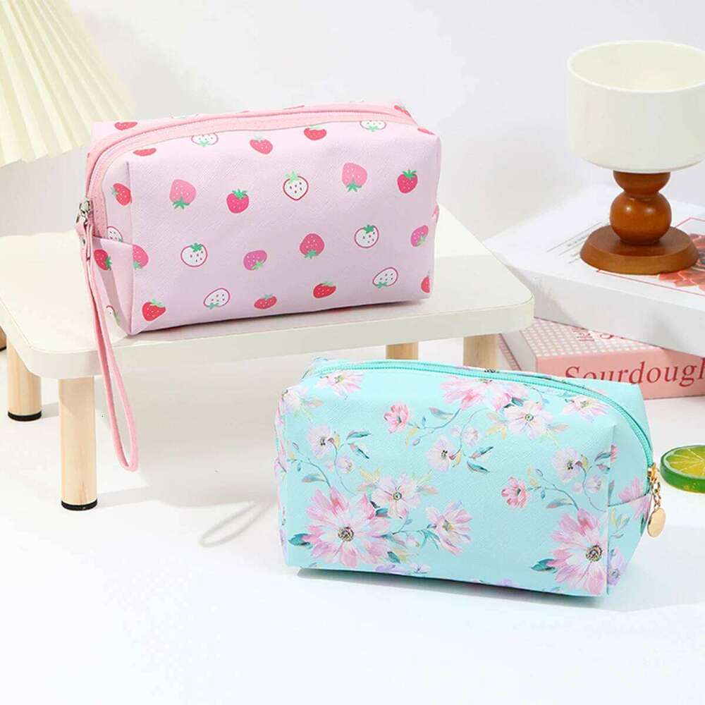 Large capacity waterproof PU makeup bag Small Fresh Portable Skincare Storage Bag Multi functional student pencil case Y260206