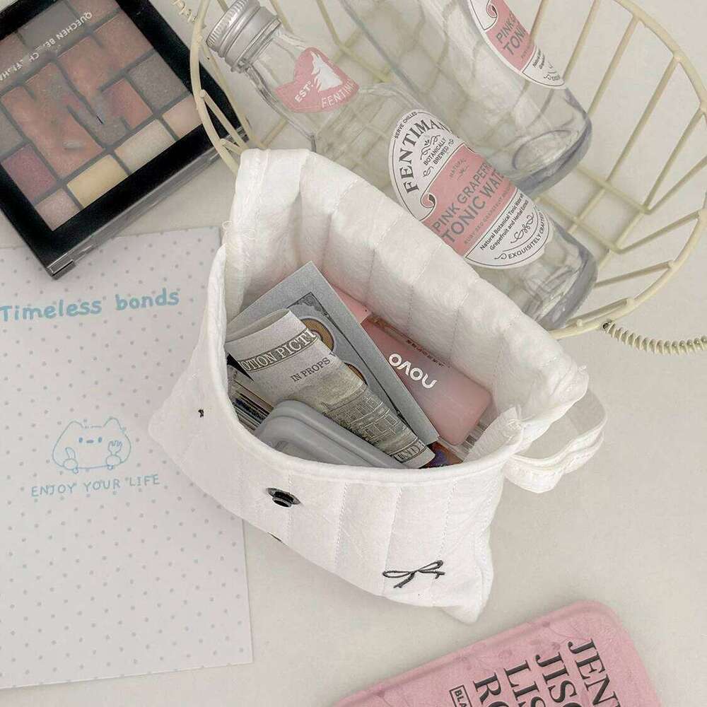 Women Small Makeup Travel Organizer Cosmetic Coins Sanitary Napkin Storage Handbag Pouch Gilrs Mini Buckle Wallet Clutch Bag Y260206