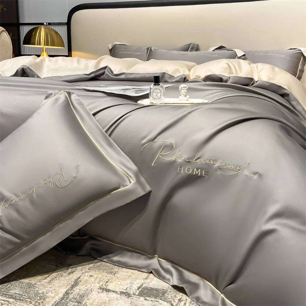 Light Luxury Ice Silk Four-Piece Silky Skin-friendly Sleeping Naked Summer Cool Duvet Cover Bed Sheet Pillowcase Bedding Set XJ260206