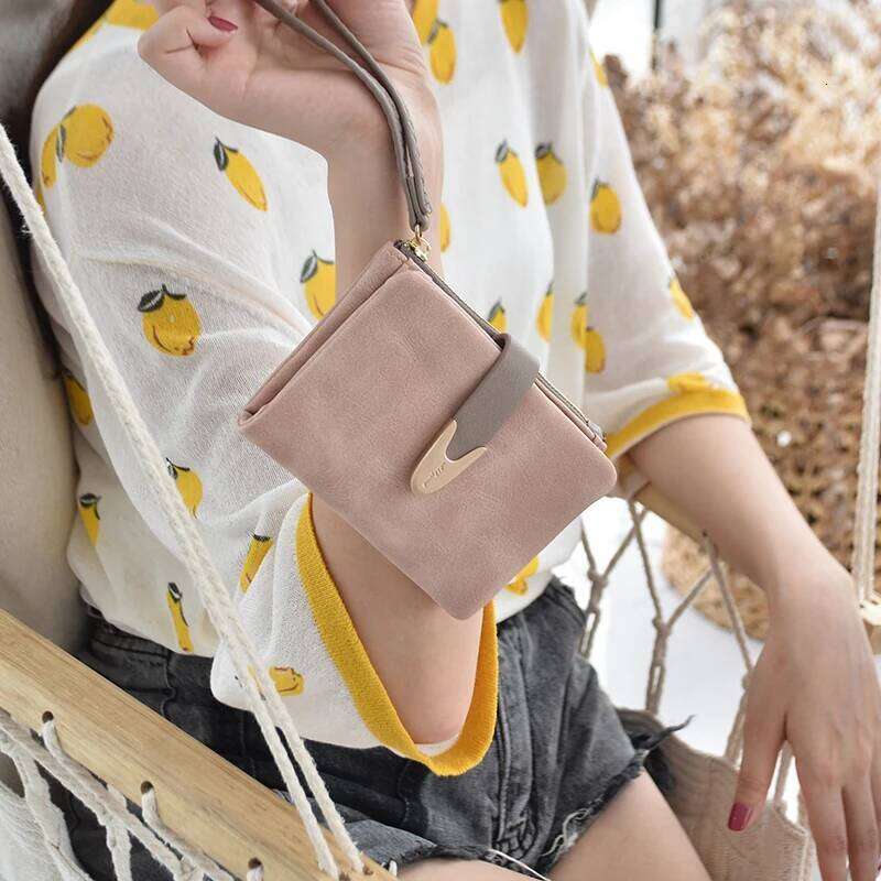 Purse women's short autumn winter new European and American retro frosted PU leather simple fashion all-in-one convenient ha Y260206