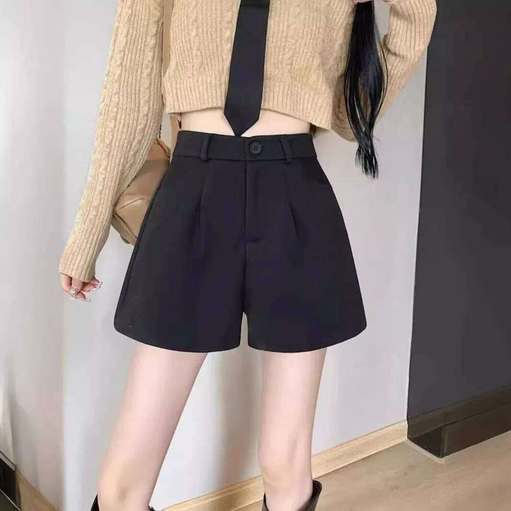 Woolen shorts for women in autumn winter, high waisted wide leg 2025 new slimming bottom boots and pants XJ260206