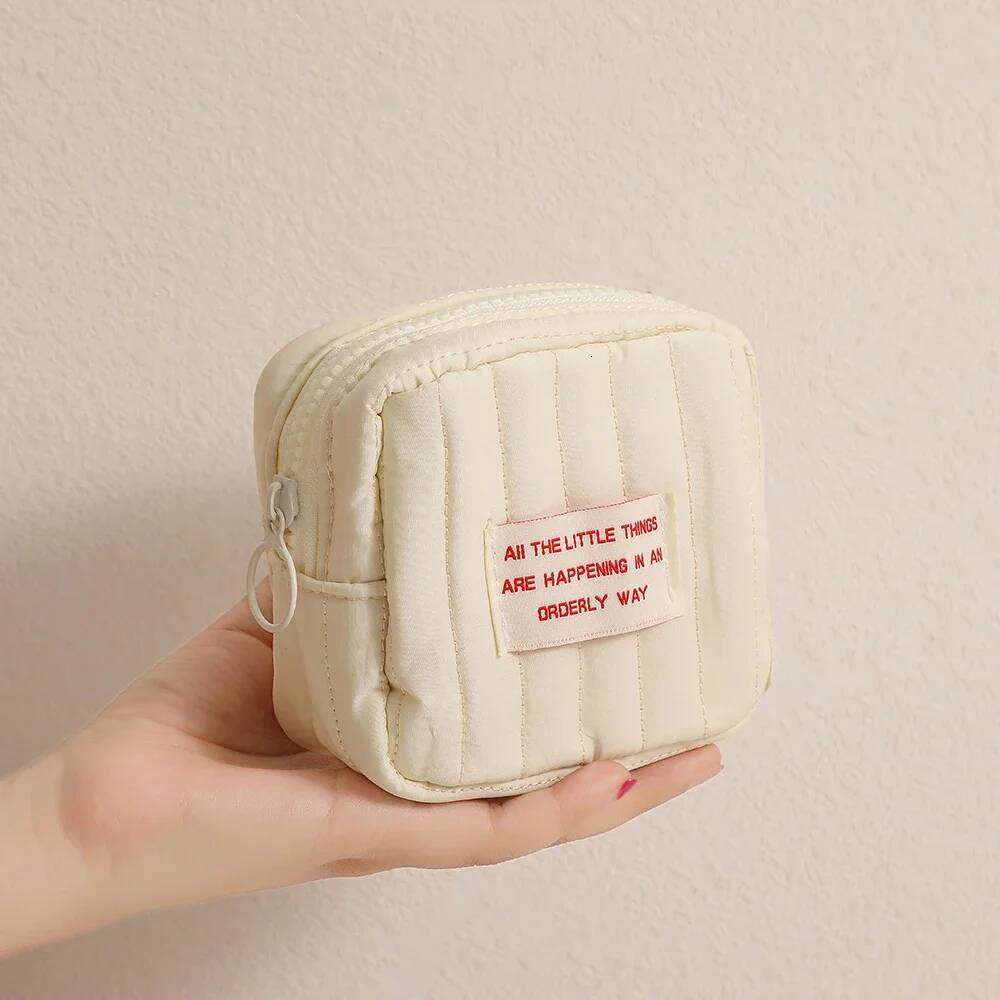 Korean Mini Cute Square Cosmetic Bag Women Portable Earphones Lipstick Sanitary Napkins Storage Pouch Small Makeup Zipper Bags Y260206
