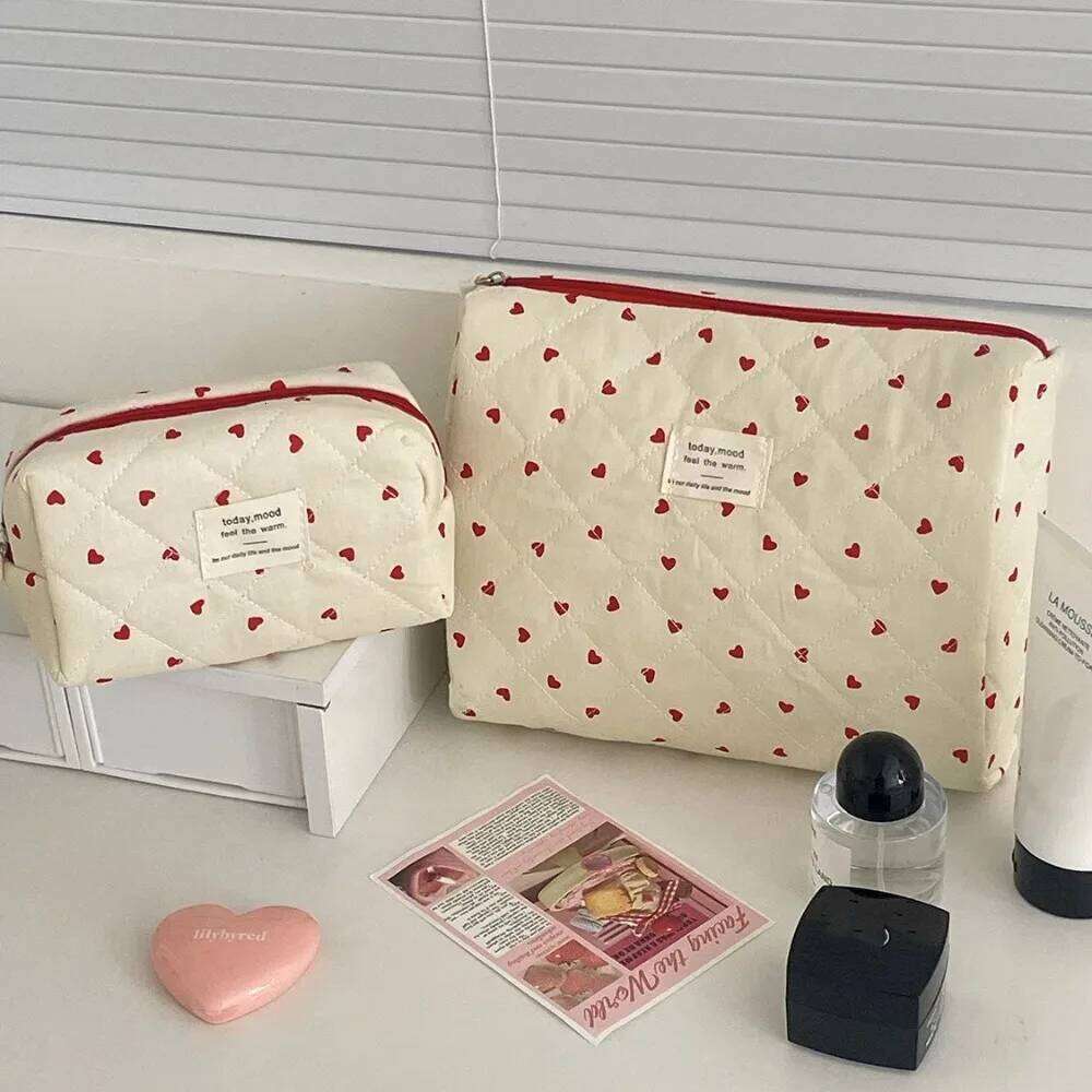 Portable Handbag Quilting Makeup Bag Heart Large Capacity Cosmetic Zipper Storage Pouch Travel Y260206
