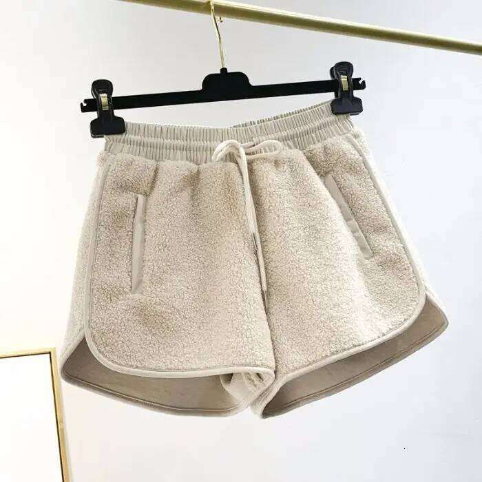 Autumn Chic Fleece Shorts Women Fashion Solid Simple Loose Leisure Drawstring Young Popular All-match Warm Soft Trousers Girls XJ260206