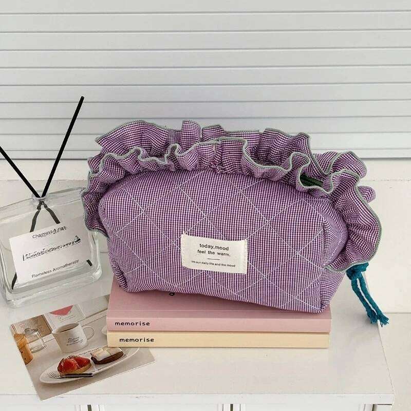 Vintage Gingham Women's Cosmetic Makeup Bag with Ruffled Edges-Large Capacity Organizer, Elegant Ribbon Bow Closure for Daily Y260206