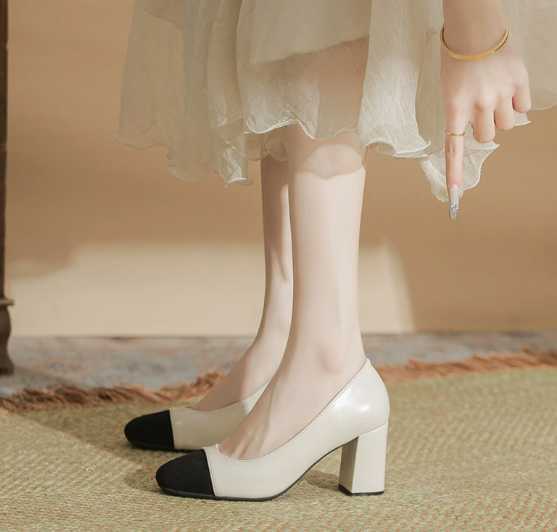 Color-matched breezy single shoes - Spring new style square toe low-cut French style extra-large plus-size wide and thick heel high heels H260207