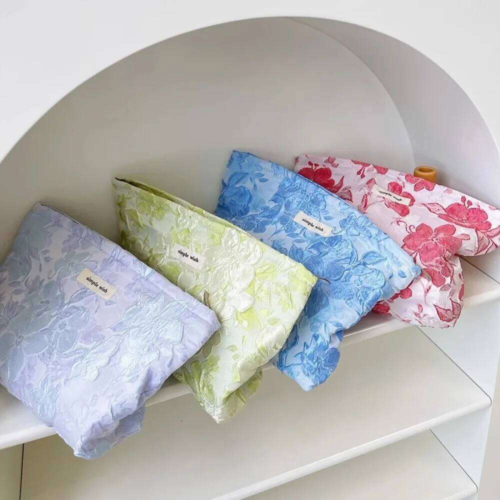 2025 Fashion Floral Print Zipper Cosmetic Travel Essentials Organizer Toiletry Pouch Portable Women's Makeup Bag Y260206