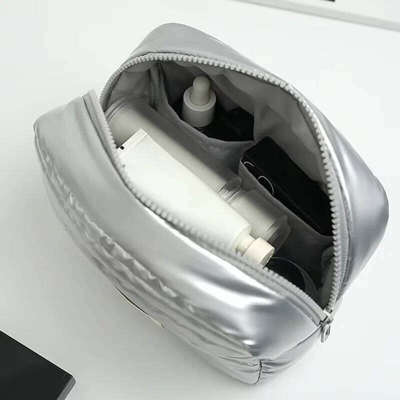 1 Pcs Fashion Large Capacity Makeup Travel Organizer Portable Cosmetic Bags Multifunctional Waterproof Storage Washbag Y260206