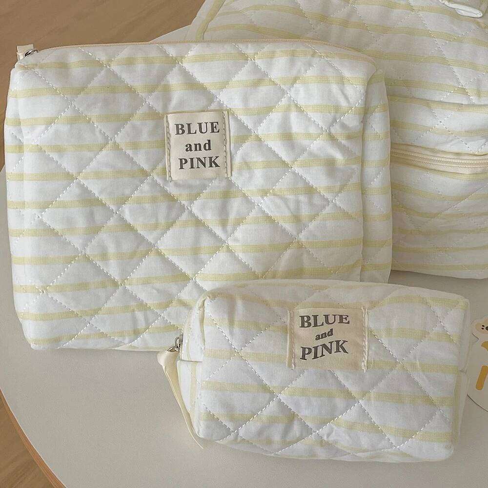 New Women Makeup Quilted Ladies Tote Travel Organizer Cosmetic Storage Pouch Handbag Portable Simple Female Toiletry Bag Y260206