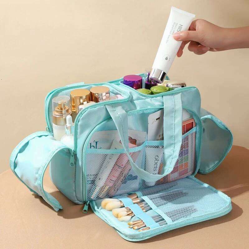 Winter Makeup Bag for Women Thick Quilted Cosmetic Organizer with Mesh Pockets, Large Capacity Travel Toiletry Case Y260206