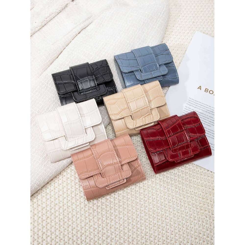 Women's solid color mini crocodile pattern PU leather simple and lightweight small wallet short credit card holder Y260206