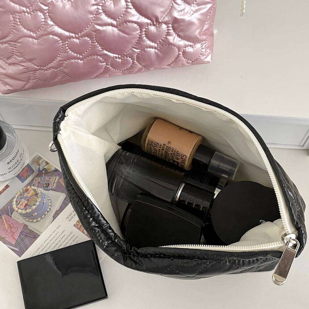 Heart Large Capacity Waterproof Women Makeup Handbag Travel Cosmetic Toiletry Storage Pouch Elegant Square Zipper Bag Y260206