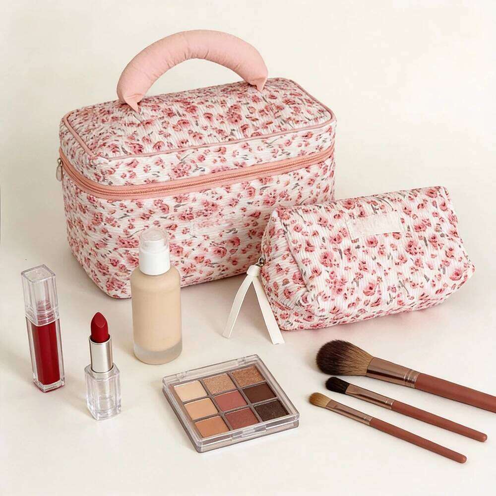 Airfriend Women'S Pink Small Makeup Woman Toilet Flower Travel Pouch Vanity Quilted Cosmetic Bag Y260206