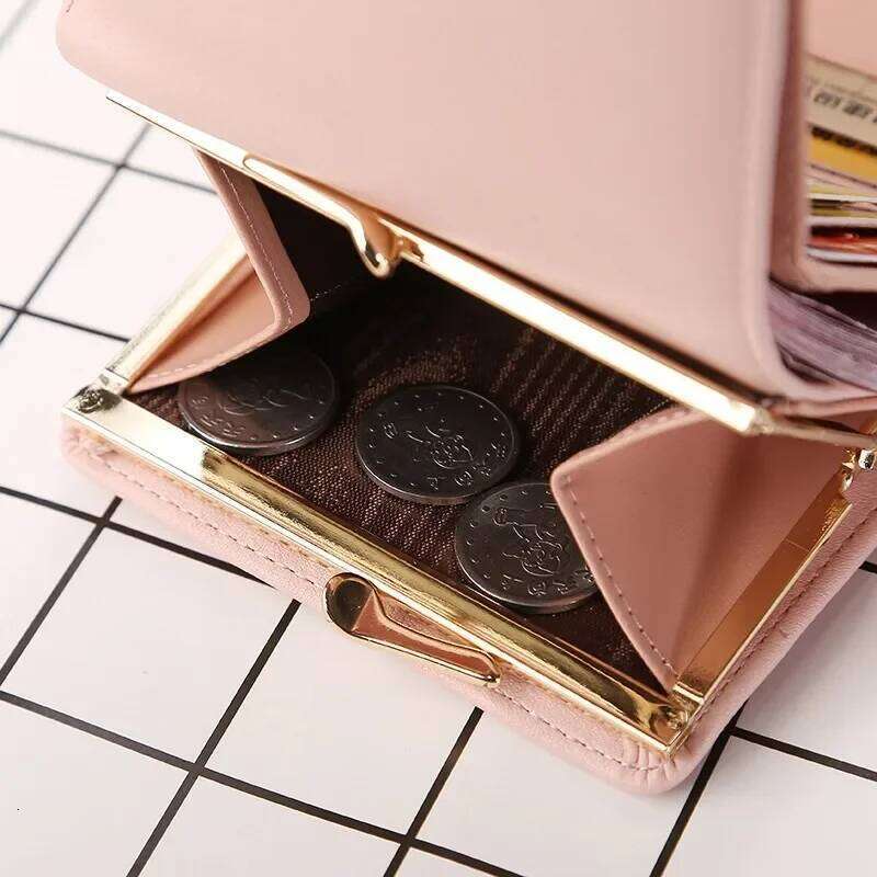 New Fashion Short Version of Students Fresh Folding Mini Metal Wallet Cute Lady Coin Purse for Female Lovely Y260206