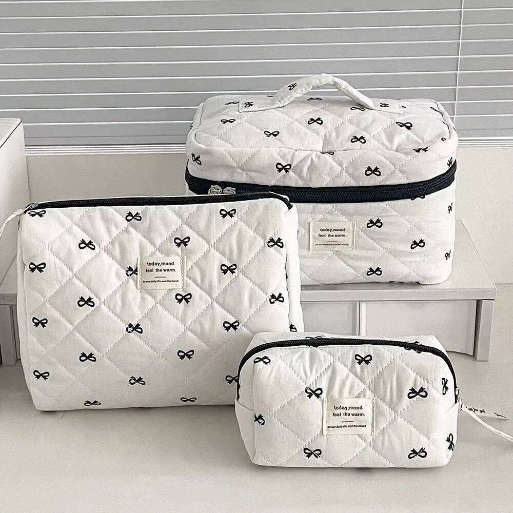 New Three-piece Set Women Vintage Floral Cosmetic Tote Large Capacity Makeup Storage Pouch Womens Clutch Bag Handbag Gift Y260206