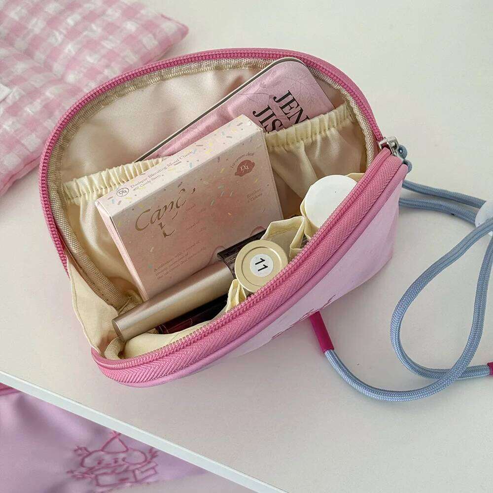 Kawaii Cartoon Dog Women Makeup Cute Cosmetic Lipsticks Storage Pouch Portable Round Travel Make Up Zipper Mini Bag Y260206