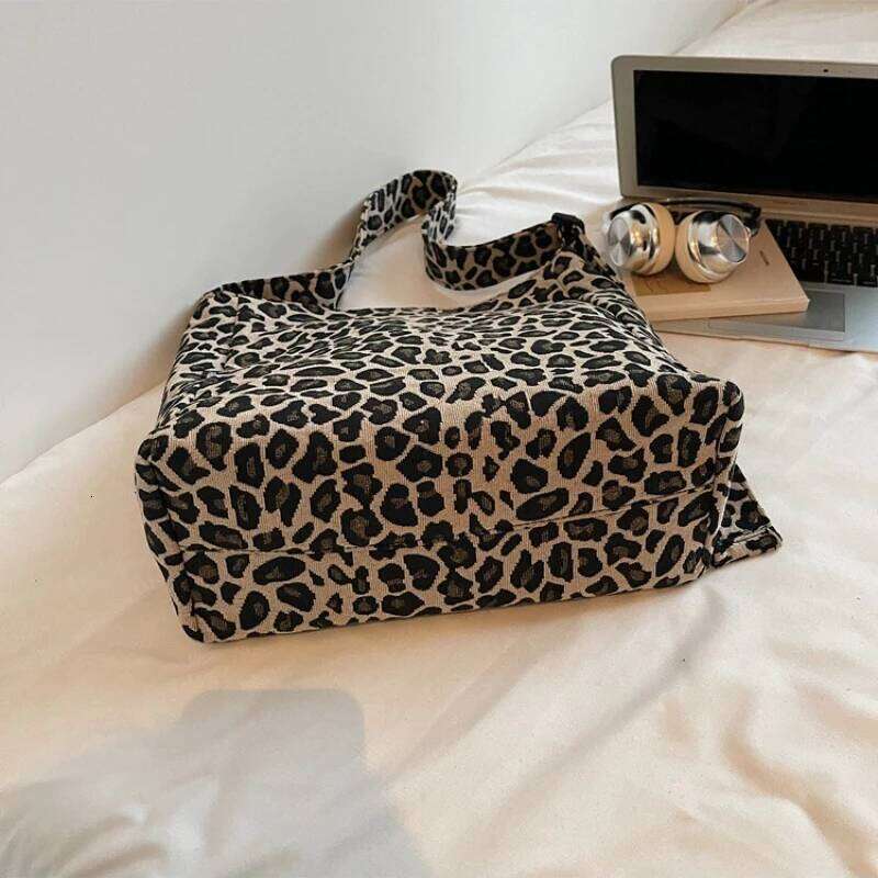 Fashion Leopard Print Shoulder Bags for Women Large Capacity Ladies Adjustable Crossbody Bag Retro Portable Female Tote Handbag Y260205