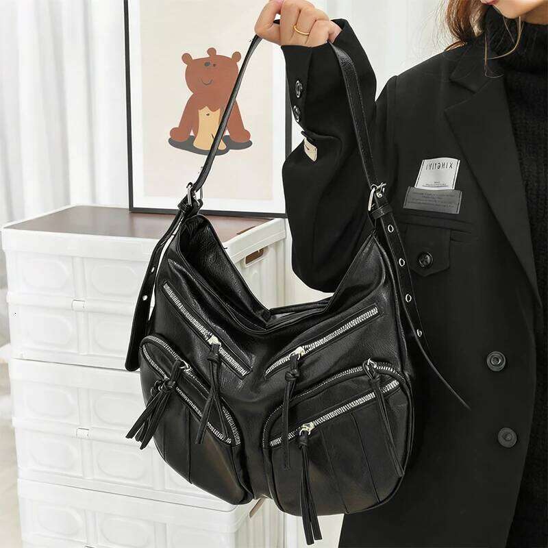 Retro Large Capacity Women's Soft PU Leather Motorcycle Multi-pocket Work Commuting One-Shoulder Crossbody Tote Bag Y260205