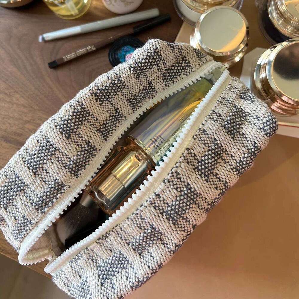 Classic Plaid Multifunctional Three-dimensional Makeup Bag with Large Capacity Y260206