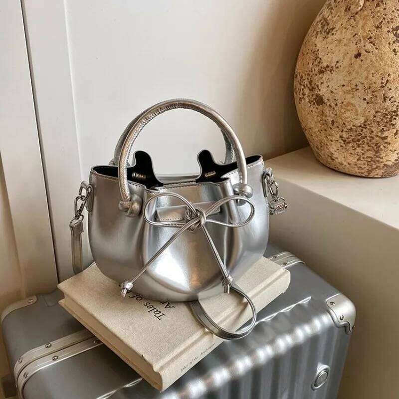 Adorable Quilted Clutch Bag for Women Chain Buckle Design 2025 New Model Maillard Color Portable Y260205