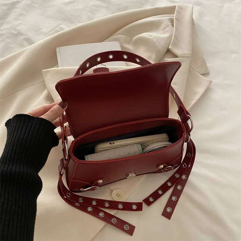 Shoulder Bag for Women Pink Underarm PU Leather Crescent Bags with Rivet Small Y2k Purses Trendy Armpit Purse Y260205