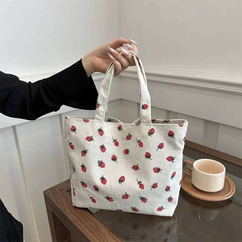 Artistic Cute Underarm Strawberry-print Shoulder Bag with Large Capacity Suitable Work School Commuting Various Occasions. Y260204