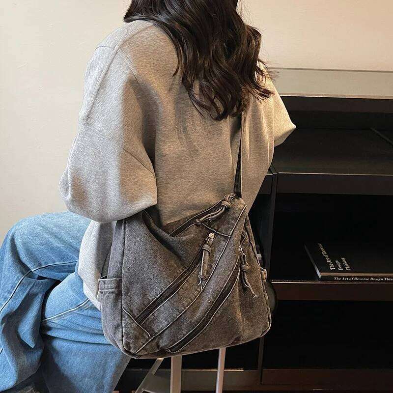 New Winter Fashion Shoulder Large Capacity Denim Storage Korean Style Comfortable and Versatile Texture Crossbody Bag Y260205