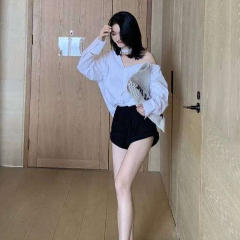 Black Shorts Women Slim High Waist Sexy Summer Casual Korean Style Female Streetwear Mature Fashion All-match Elegant Classic XJ260206