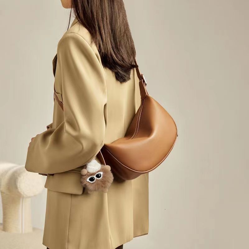 Female Black Maillard Banana Shoulder Bag Medium Pu Leather Ladies Armpit Crossbody Bags Women Roomy Half Moon Handbag 241121