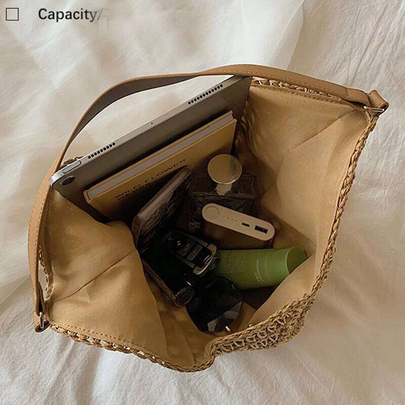 Popular Women's Woven Straw Shoulder Bag Medium Size Handbag With Handle For Beach Vacation Y260205
