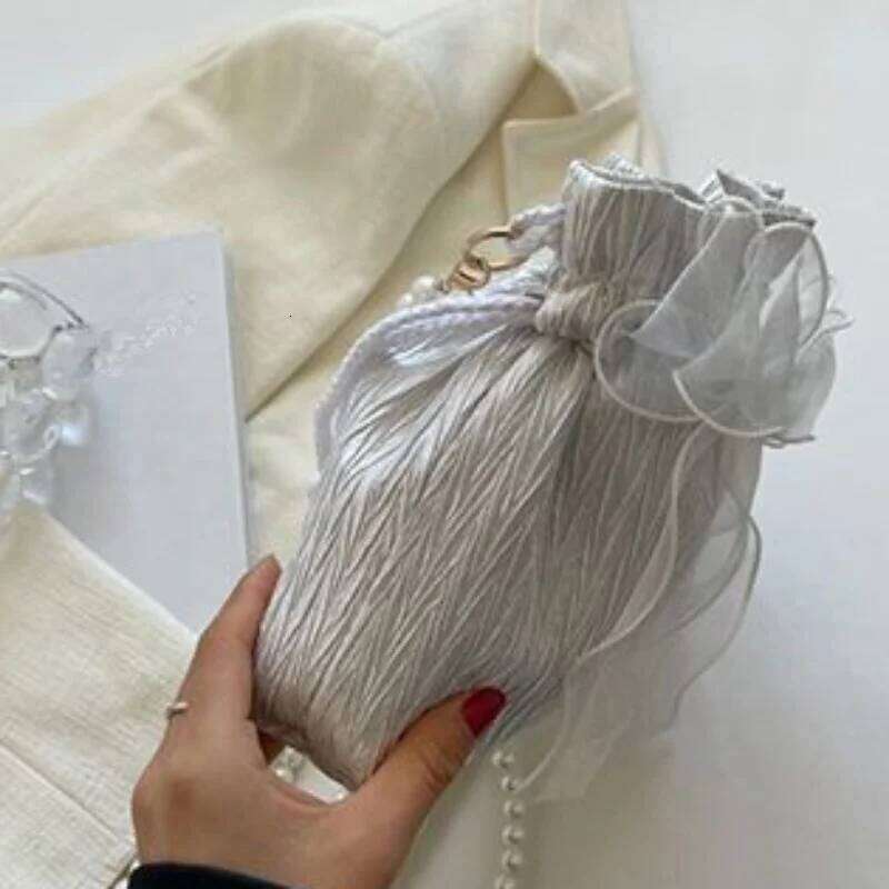 Chic Bowknot Canvas Crossbody Bag with Faux Pearl Chain - Versatile & Stylish Bucket Shoulder Purse for Women Y260205