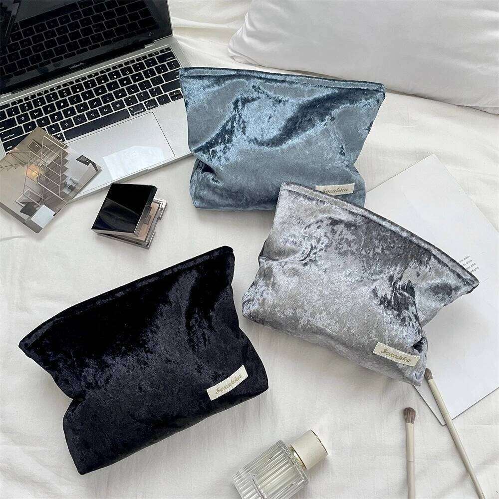Velvet Cosmetic Large Capacity Women Toiletries Organizer Zipper Makeup Clutch Purse Travel Girl Cosmetics Storage Bag Y260206