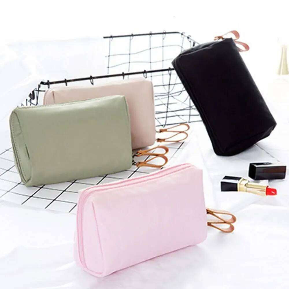 Dacron Makeup Large Capacity Multiple Colors Cosmetic Pouch Partitioned Waterproof Travel Storage Bag Home Furnishings Y260206