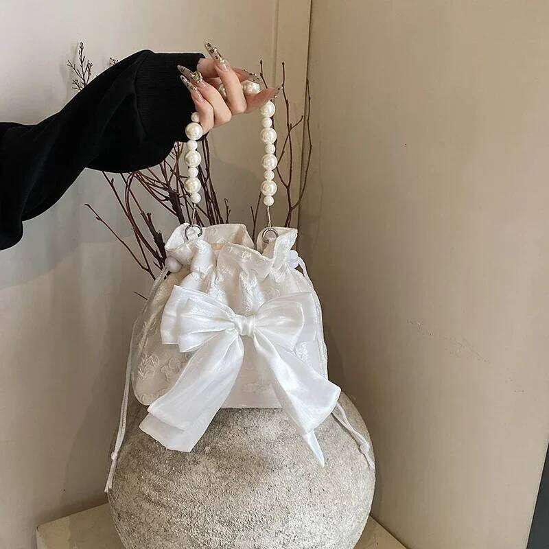 Summer New Elegant and Fresh Flower Niche Crossbody Sweet Bow Pearl Chain Women's Bucket Bag Y260205