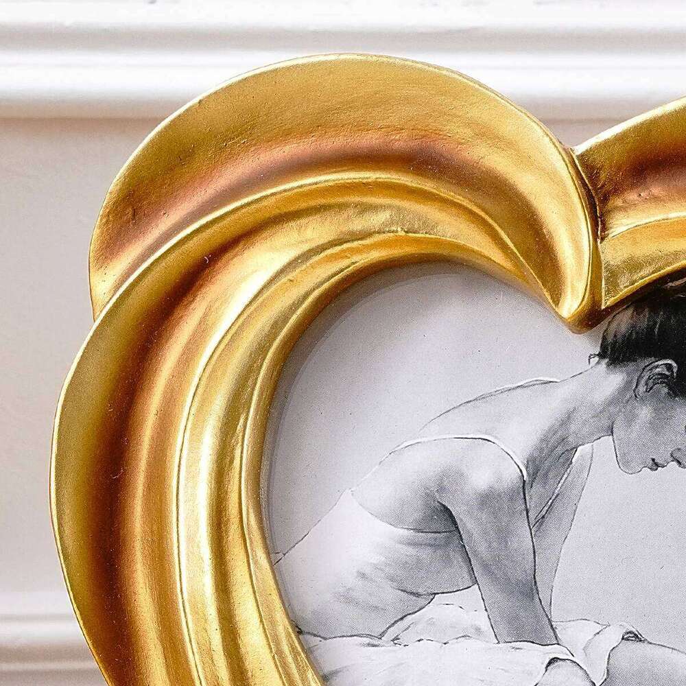 1PC, European golden cream heart-shaped three-dimensional pattern decorative frame, suitable for family photo display S260205