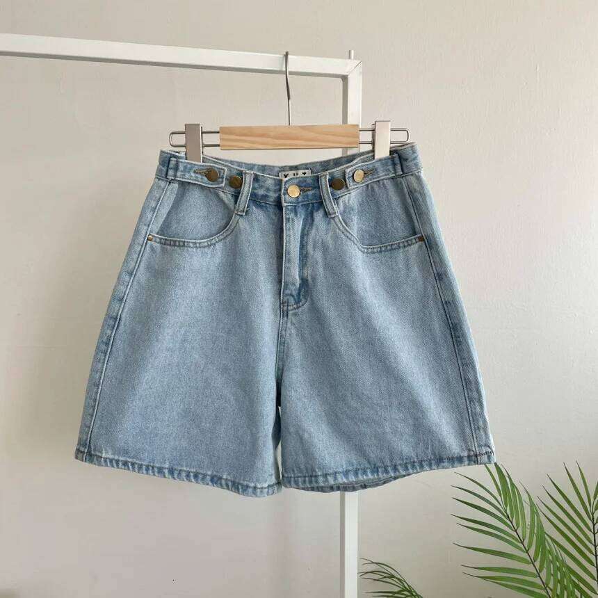 New 2024 Summer Denim For High Waist Sky Blue Color Wide Leg Buttons Streetwear Loose Jean Shorts Women XJ260206