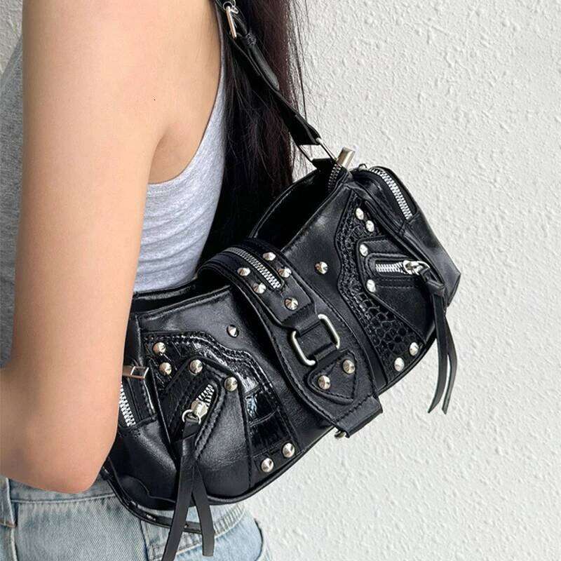Y2k Women's Motorcycle Retro Pu Leather Handbag Black Punk Style Brand Underarm Luxury Rivet Design Tassel Crossbody Bag Y260205
