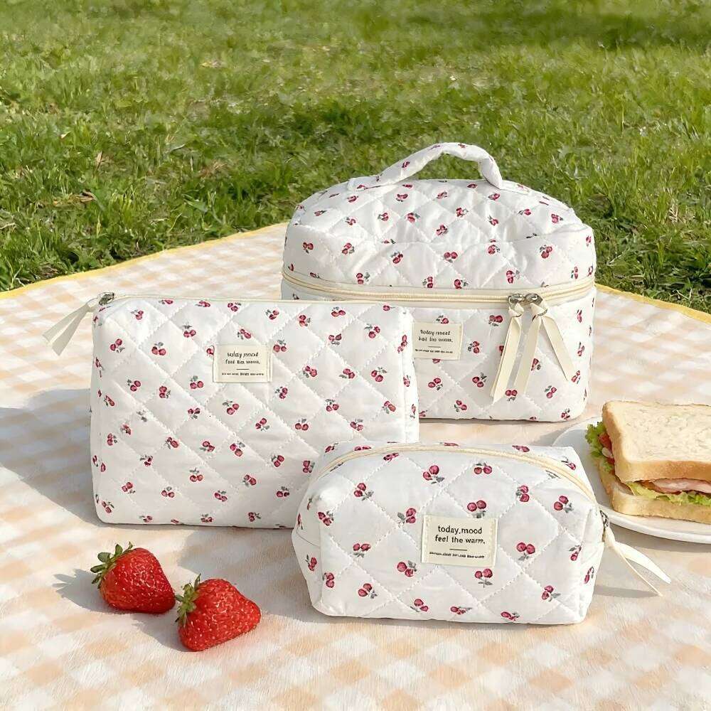 and Cosmetics Organizer Women's Necessaire Gifts for Women Cherry Makeup Cosmetic Cute Large Capacity Pouch Y260206