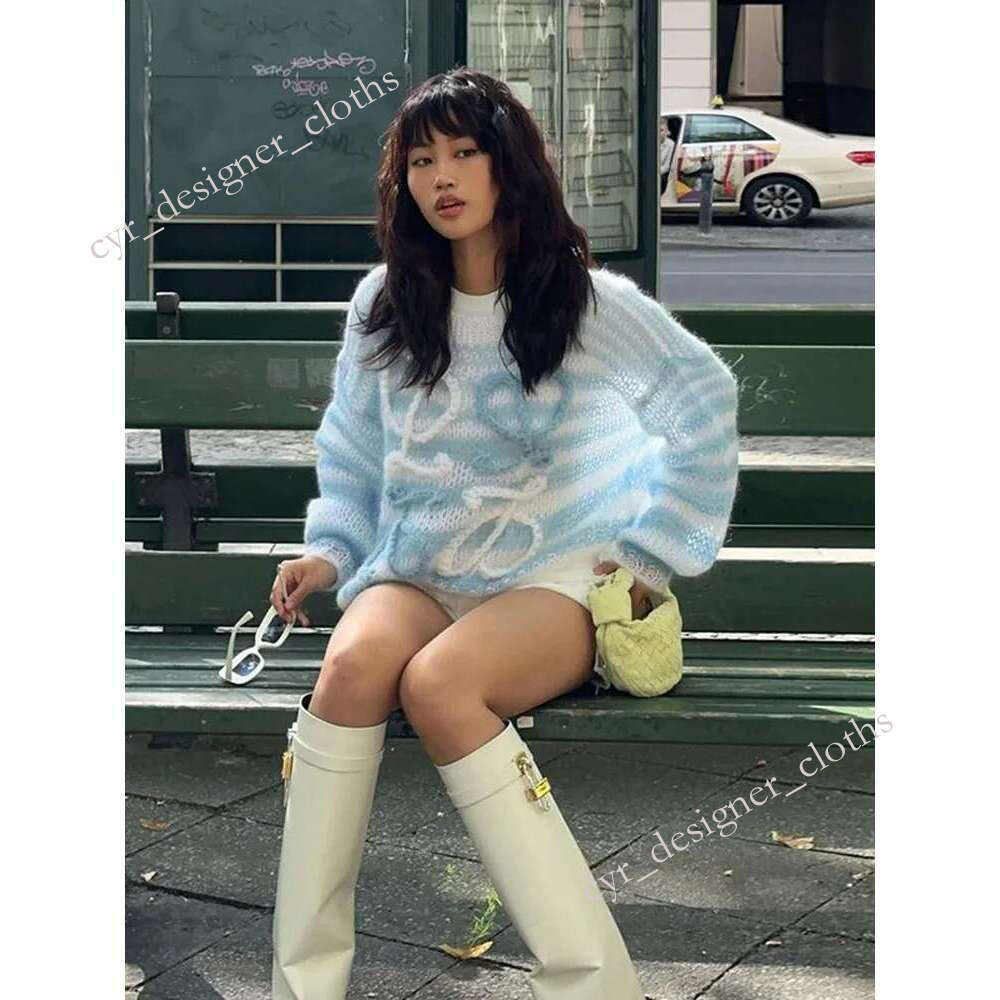 Womens Lowevtop Swe… - image