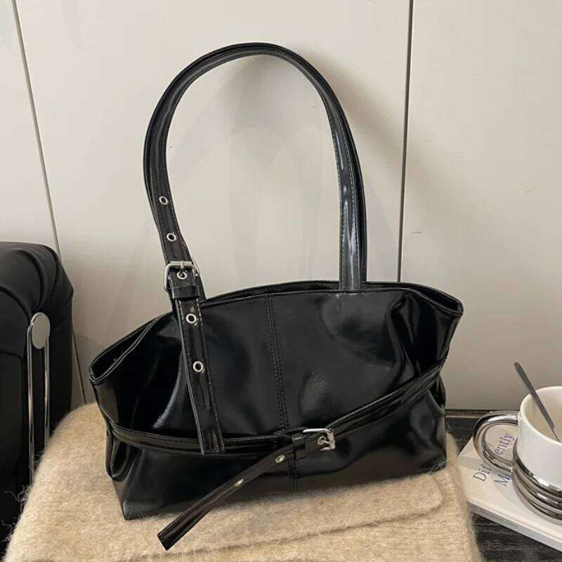 Fashion Simple Women's Underarm Korean Belt Buckle Design Large Capacity High-end Leather Versatile Waist Shoulder Bag Z260207 - view 3