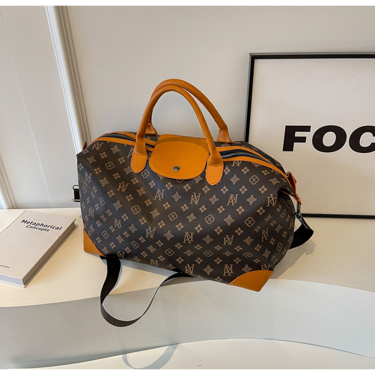 2026 Versatile Large Capacity Travel Bag, Monogram Vintage Tote for Commute & Gym, Convertible Handheld & Crossbody Sports Bag