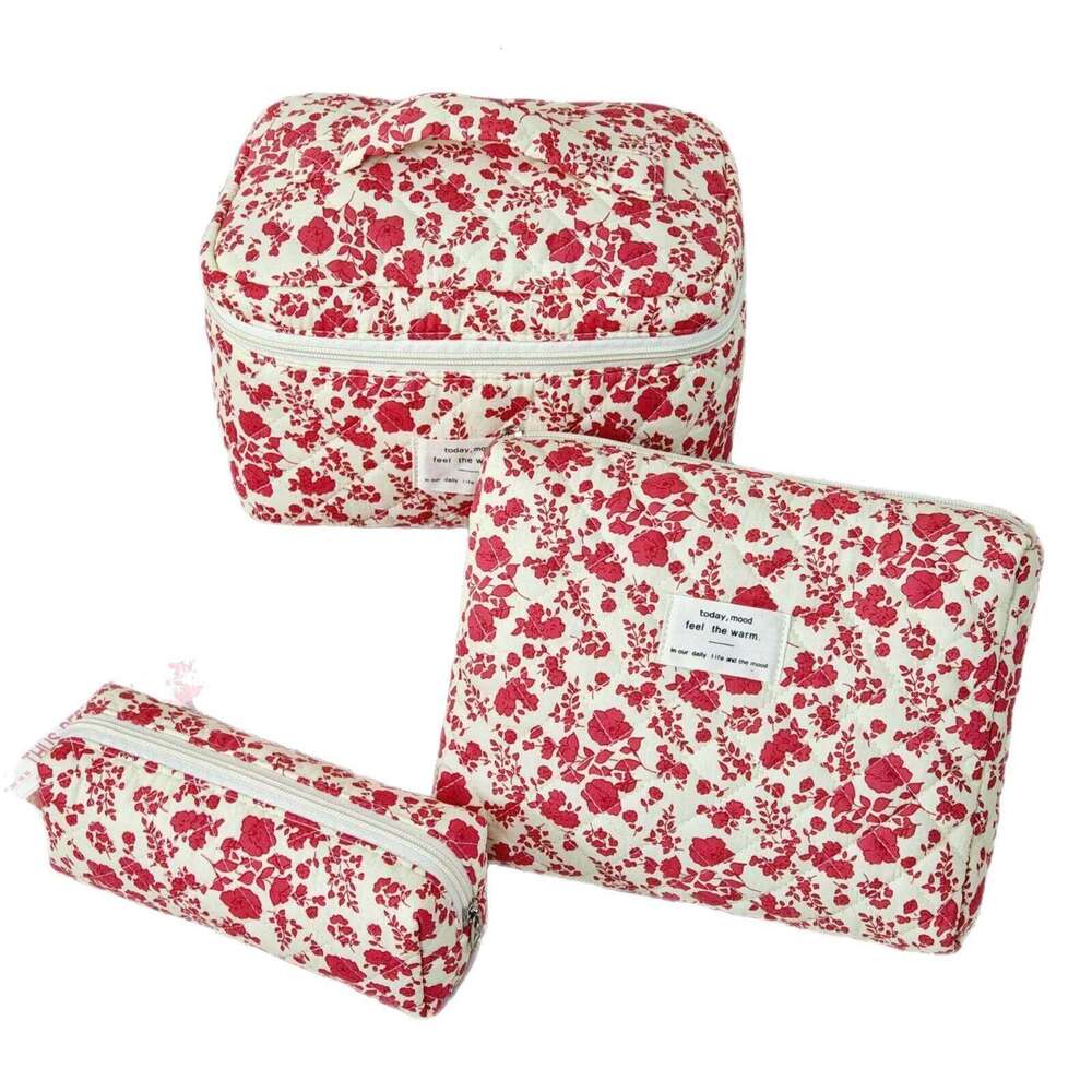 Fashion Vintage Red Blue Flower Makeup Storage Bag Ladies Cosmetic Lipstick Pouch Handbag Rose Pattern Women Quilted Zipper Bags Y260206
